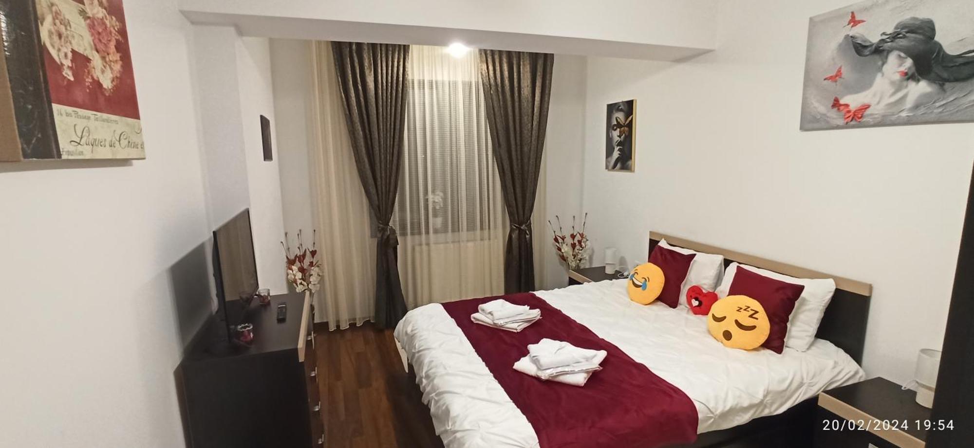 Apartamento Cozy Magic House - Unirii Square Bucarest Exterior foto
